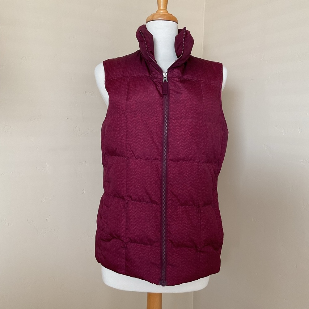 Lands End Women’s Herringbone Puffer Vest Cranberry Size M